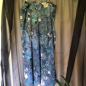 ❄️BOGO sale Beautiful blue and teal maxi skirt 2 x